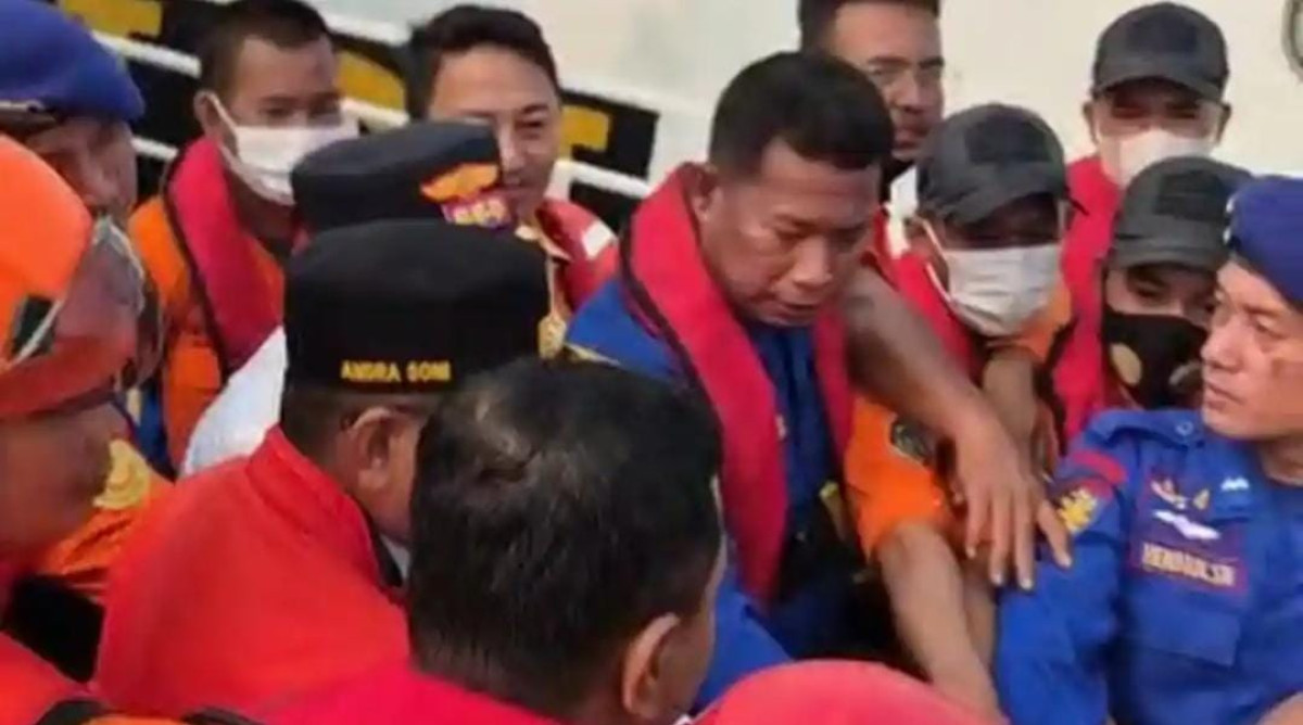 Andra Soni Naik KRI Karambit, Ikut Cari 8 Orang yang Hilang di Perairan Selat Sunda
